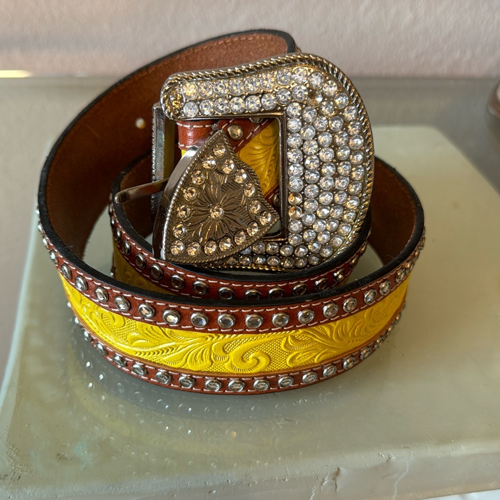 Yellow leather belt, with Rhinestone size 30 inch